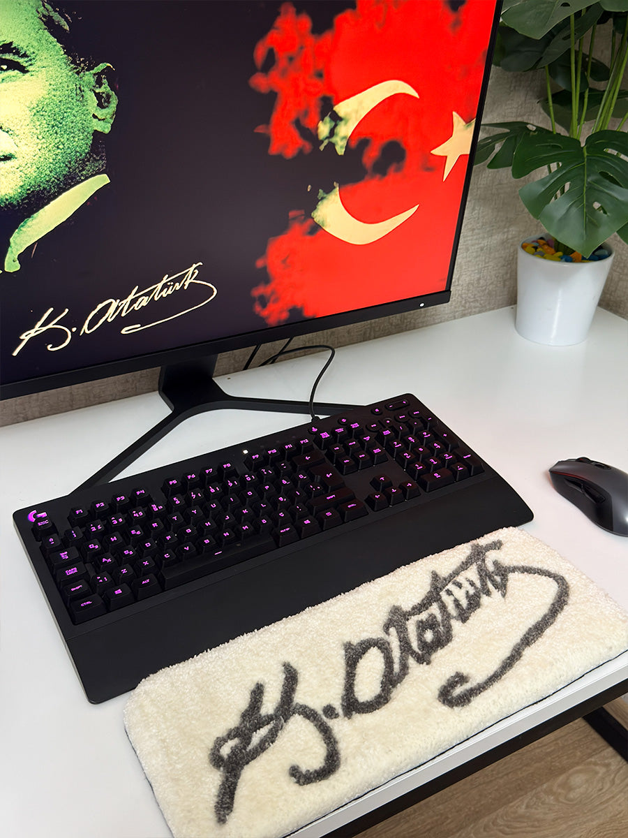 K. Atatürk İmza Edition | El Yapımı Tufting Klavye Pedi