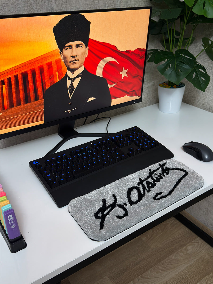 K. Atatürk İmza Edition | El Yapımı Tufting Klavye Pedi