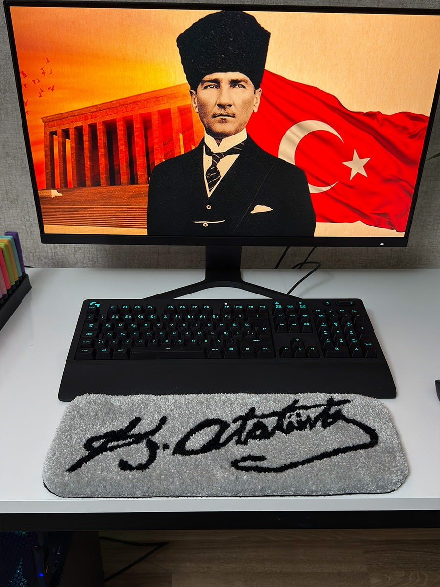 K. Atatürk İmza Edition | El Yapımı Tufting Klavye Pedi