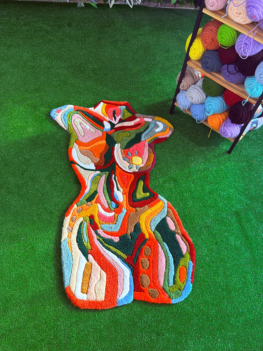 VENERA Handmade Tufted Rug