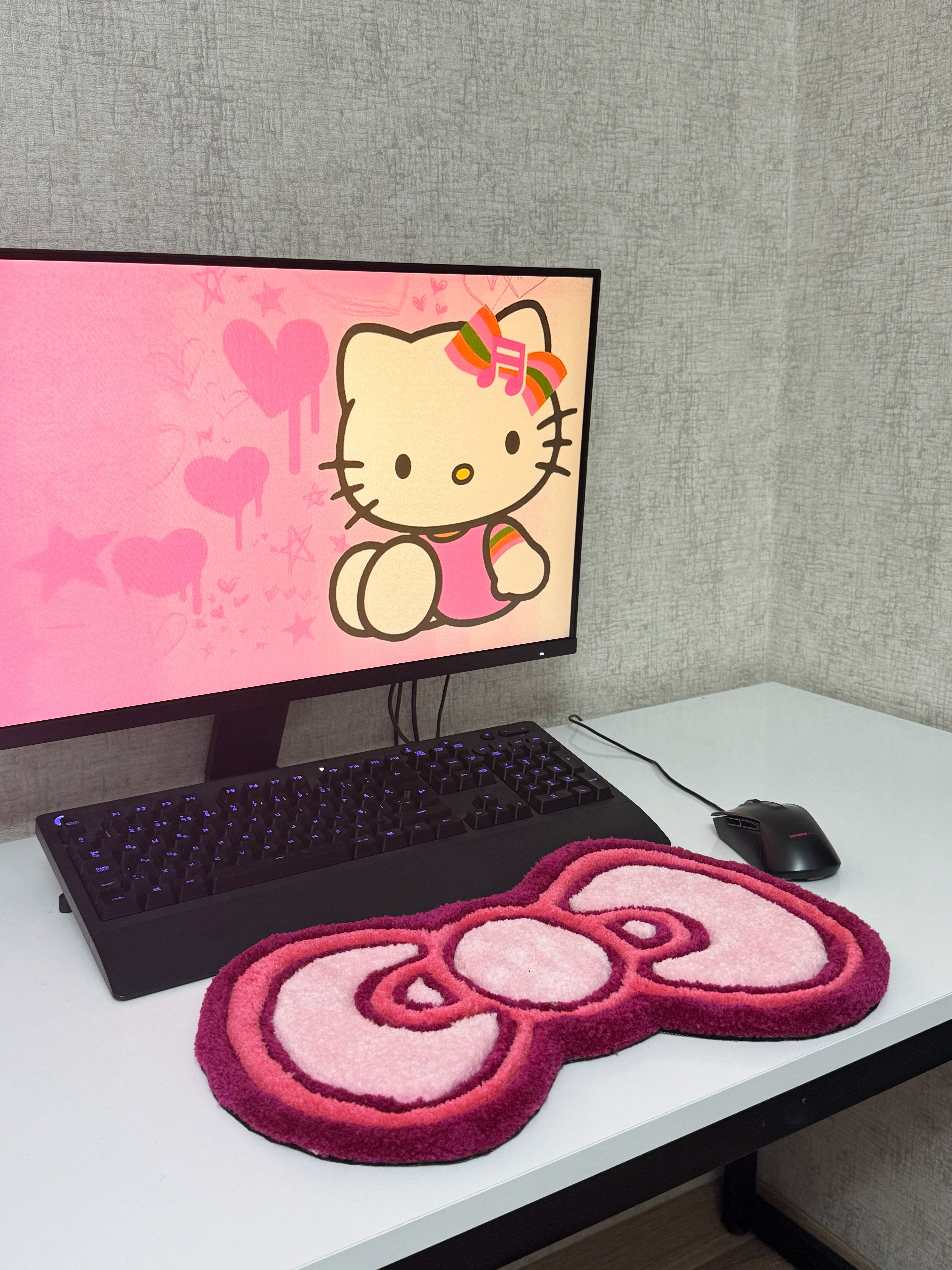 LOLA Handmade Tufted Keyboard Pad